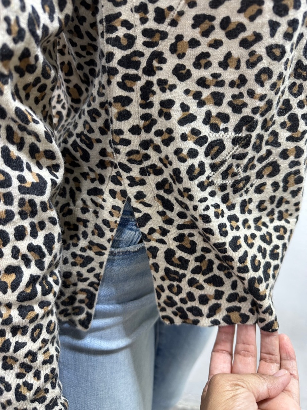 ZADIG&VOLTAIRE 
Lirius Cashmere Leopard-Print Sweater - Picture 8 of 13